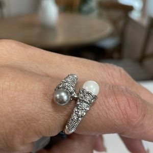 Silver  pearl ring